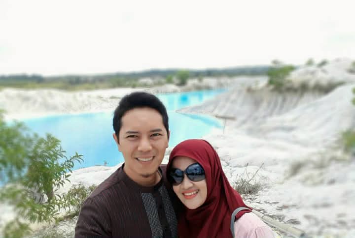 Danau Kaolin Koba: Permata Biru Eksotis dari Bekas Tambang di Bangka Tengah