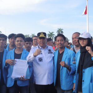 Gubernur Hidayat Arsani Terima Aspirasi Mahasiswa UBB, Tegaskan Komitmen Benahi Babel