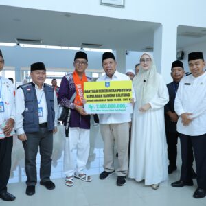 Lepas Jemaah Haji Babel, Gubernur Titip Doa untuk Provinsi