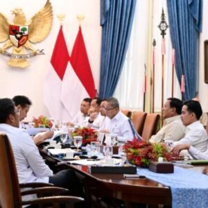 Presiden Prabowo Pimpin Rapat Bahas Percepatan Koperasi Merah Putih untuk Perkuat Ekonomi Desa