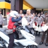 Silaturahmi Sinergitas TNI-Polri-Kejaksaan di Babel, Sambut Hari Bhayangkara Bagikan Tanda Mata Kepada Masyarakat