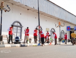Gotong Royong untuk Merah Putih, PT Timah Gelar Aksi Bersih-Bersih Kota Bersama  Forkopimda Bangka Selatan dan Masyarakat
