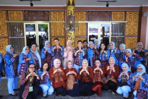 Kunjungi Kriya Sriwijaya, Selvi Gibran Lihat Langsung Potensi dan Perkembangan Kerajinan Tangan Sumatera Selatan