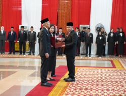 Gubernur Sumsel Serahkan 321 Satyalancana Karya Satya Kepada ASN dilingkungan Prov Sumsel