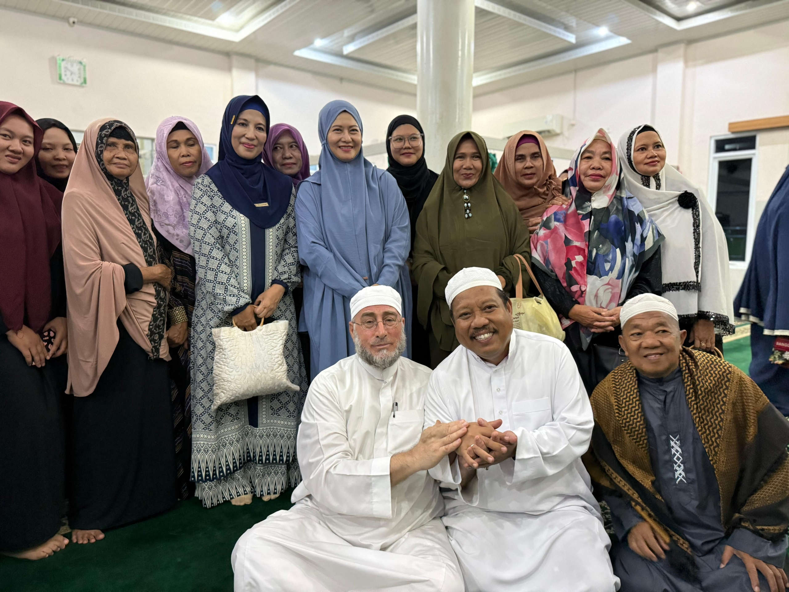 Syaikh Zakaria Doakan Prof Udin dan Ibu Dessy: Menjadi Teladan Rasulullah dan Pembawa Perubahan