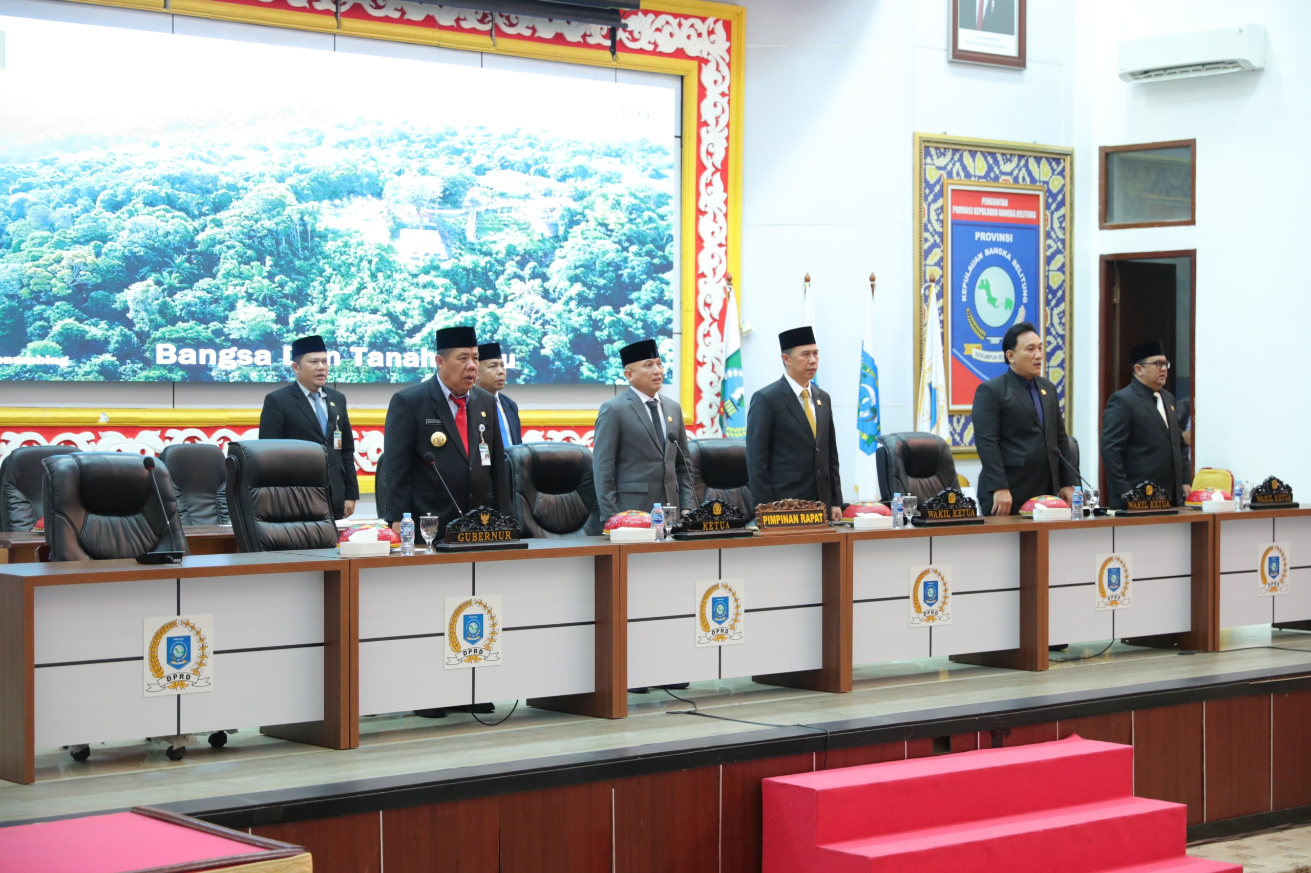 Sampaikan Tiga Rapenda Ke DPRD, Gubernur Hidayat Arsani Tegaskan Arah Pembangunan Bangka Belitung