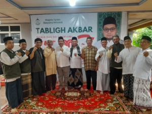 Momentum HUT RI ke-80, Prof. Udin Bersama Jamaah Majelis Basyairul Khoirot Panjatkan Syukur