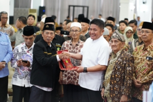 Gubernur Sumsel Hadiri Silaturahmi Himpunan Keluarga Pondok Pesantren Wali Songo Ngabar Cabang Sumsel