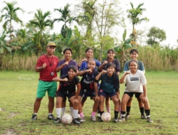 PT Timah Dorong Lahirnya Bibit Unggul Sepak Bola dari Desa Rias, Salurkan Bantuan untuk SSB Tunas Mandiri
