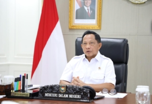 Mendagri Tito Instruksikan Kepala Daerah Perkuat Satlinmas dan Forkopimda Untuk Jaga Situasi Kondusif di Daerah